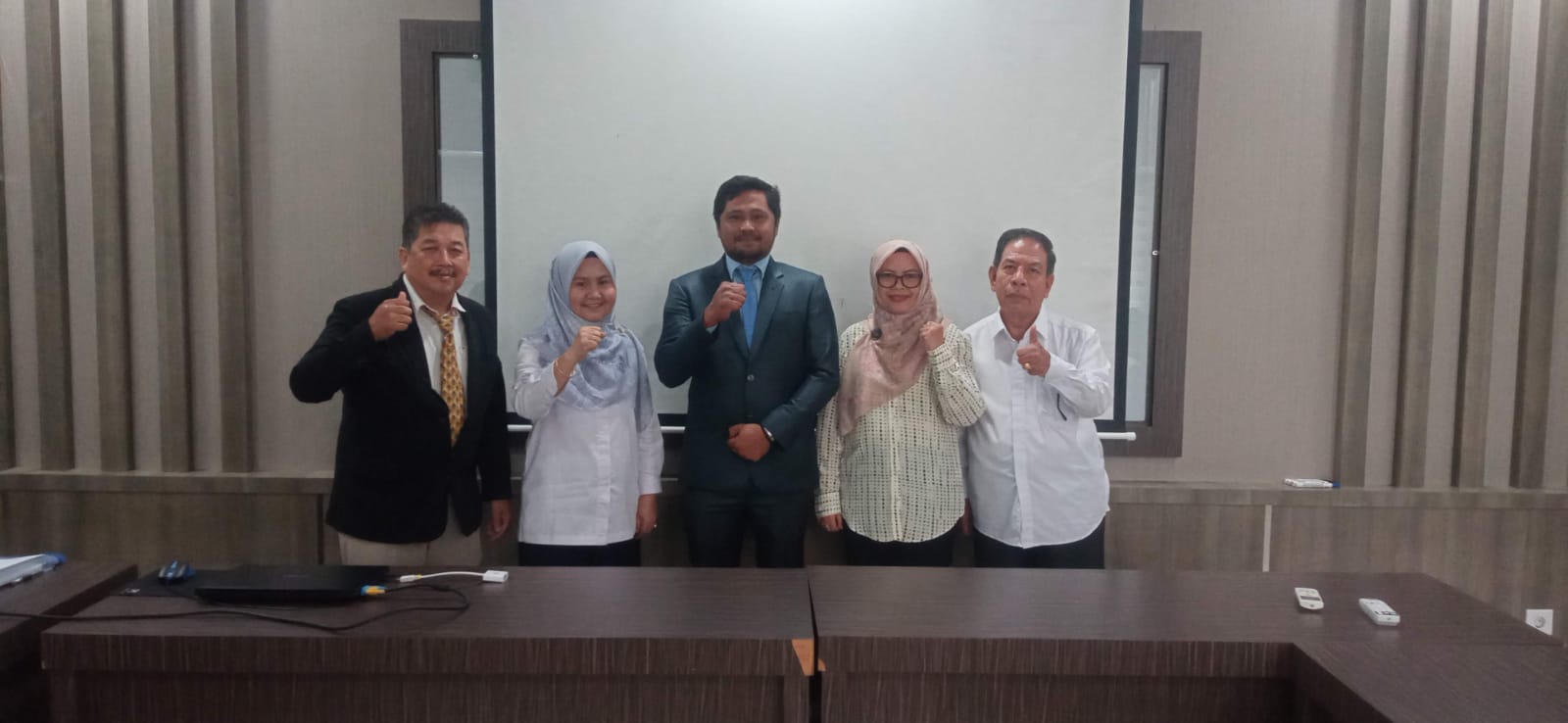 Selamat! HALASHON JULY RICHARDO SORMIN, S.T. Lulus Sidang Profesi Insinyur (Ir.) di Universitas Andalas (UNAND) Padang